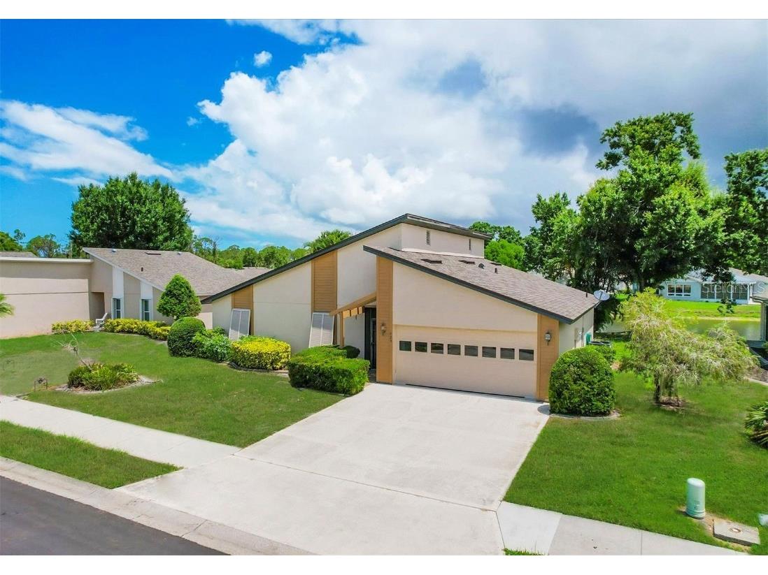 425 Cypress Forest Drive Englewood FL 34223 D6136967 image1