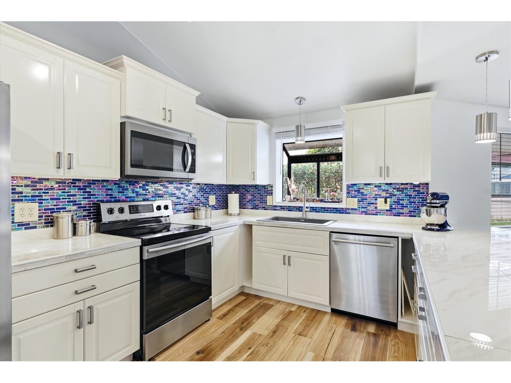 425 Driftwood Road Venice FL 34293 - ORCHID LAKES A4693341 image7