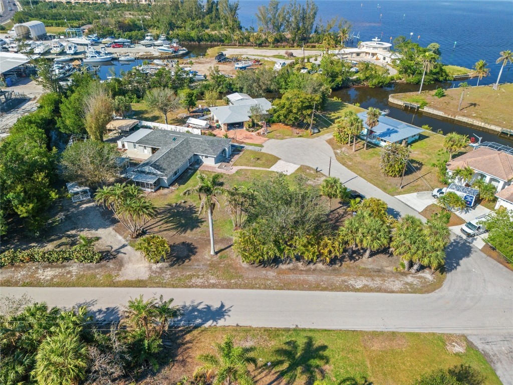 425 Fireball Court Punta Gorda FL 33950 C7504441 image33