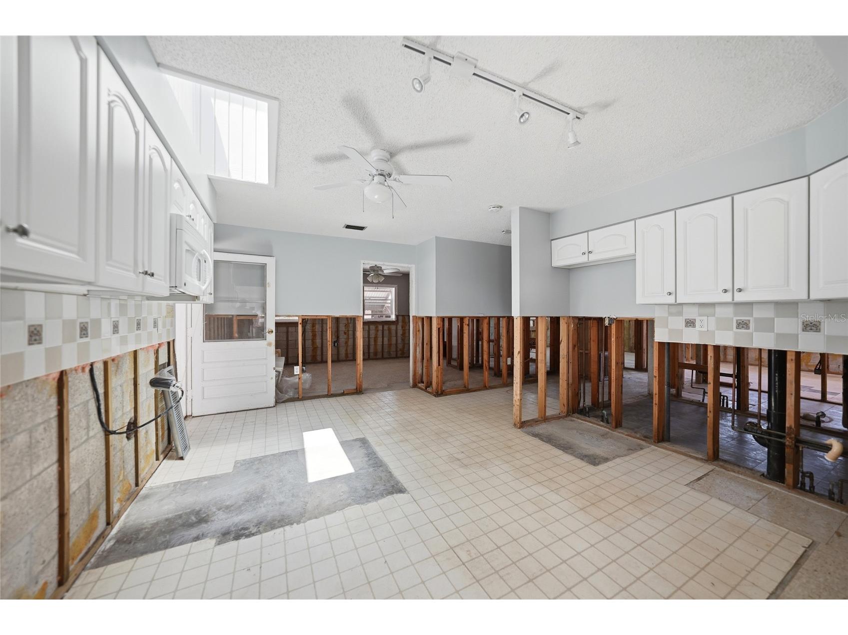 425 Fireball Court Punta Gorda FL 33950 C7525083 image11