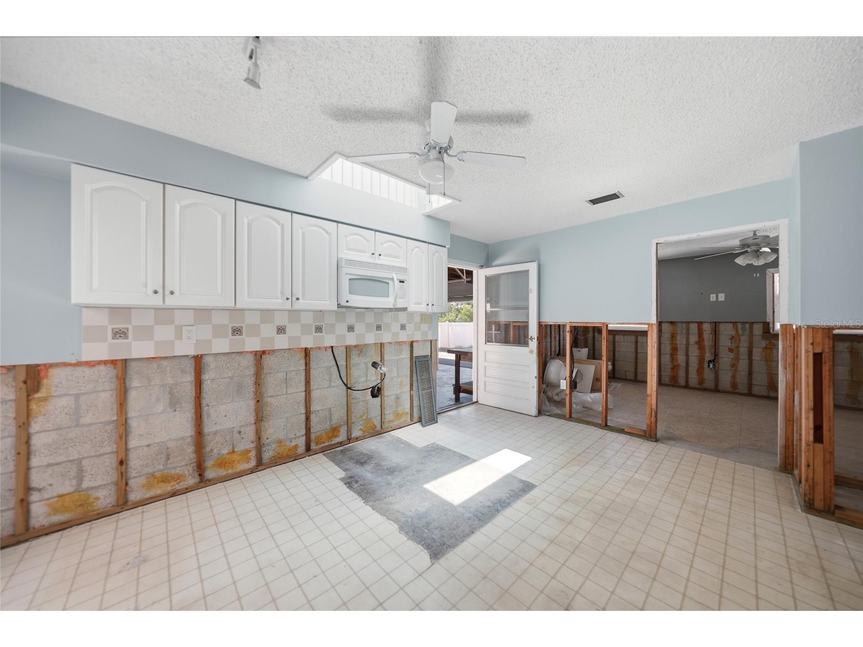 425 Fireball Court Punta Gorda FL 33950 C7525083 image12
