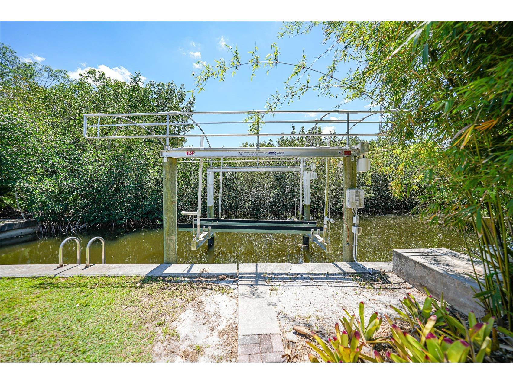 425 Fireball Court Punta Gorda FL 33950 C7525083 image3