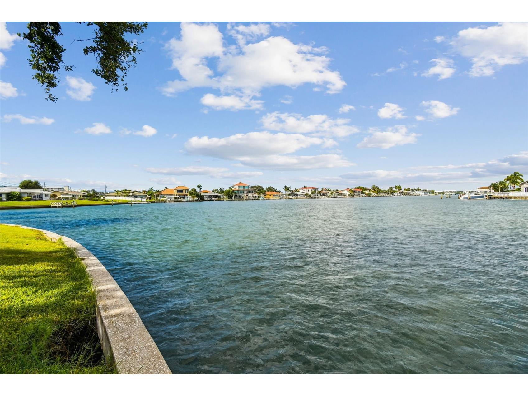 425 Island Way Clearwater FL 33767 TB8521416 image20