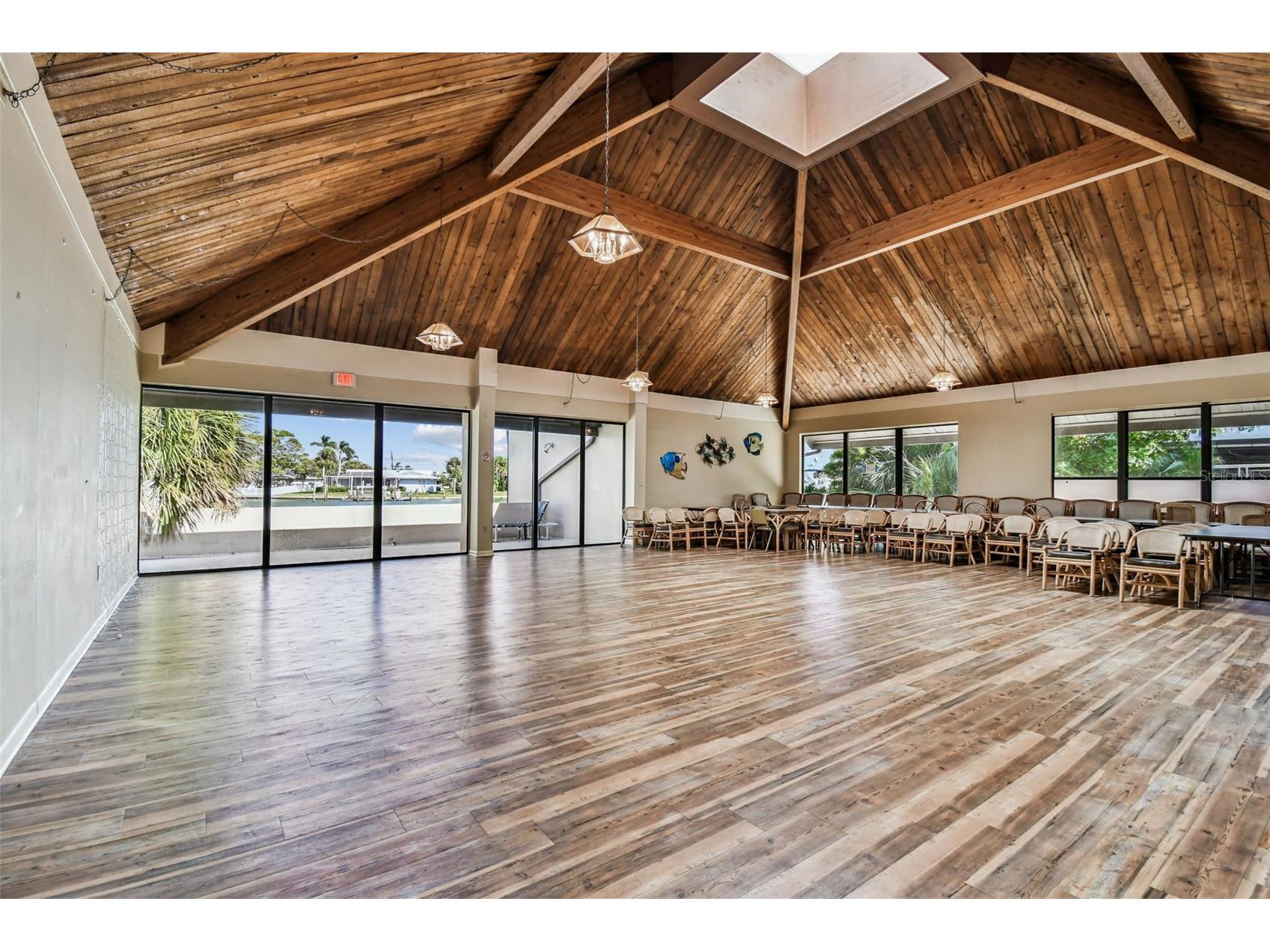 425 Island Way Clearwater FL 33767 TB8521416 image39