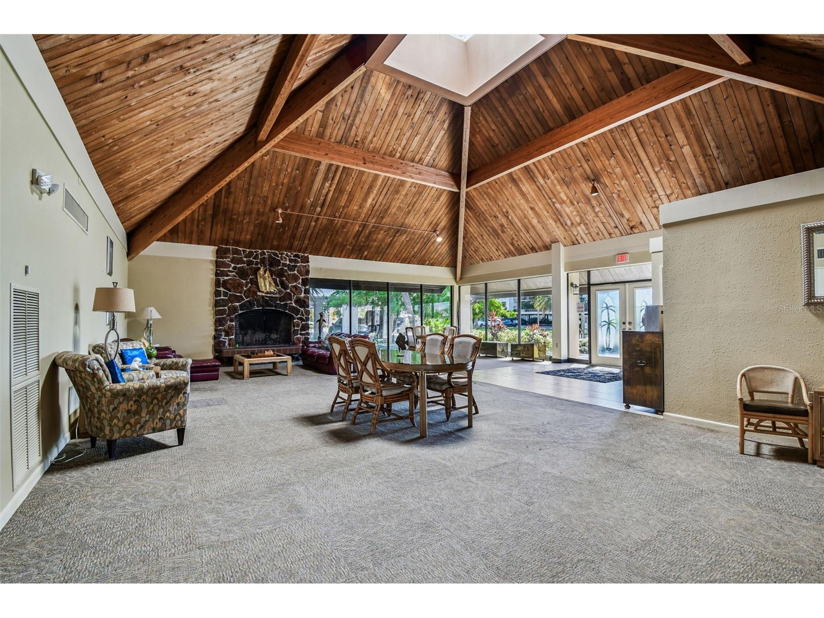 425 Island Way Clearwater FL 33767 TB8521416 image48