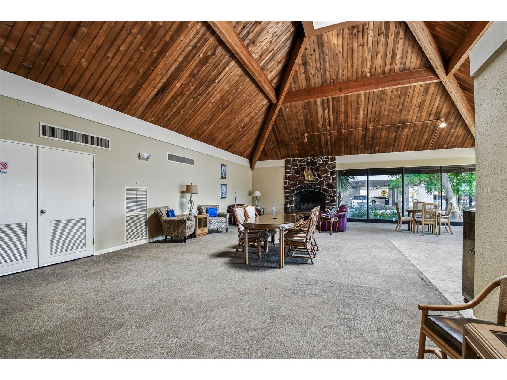 425 Island Way Clearwater FL 33767 TB8521416 image50