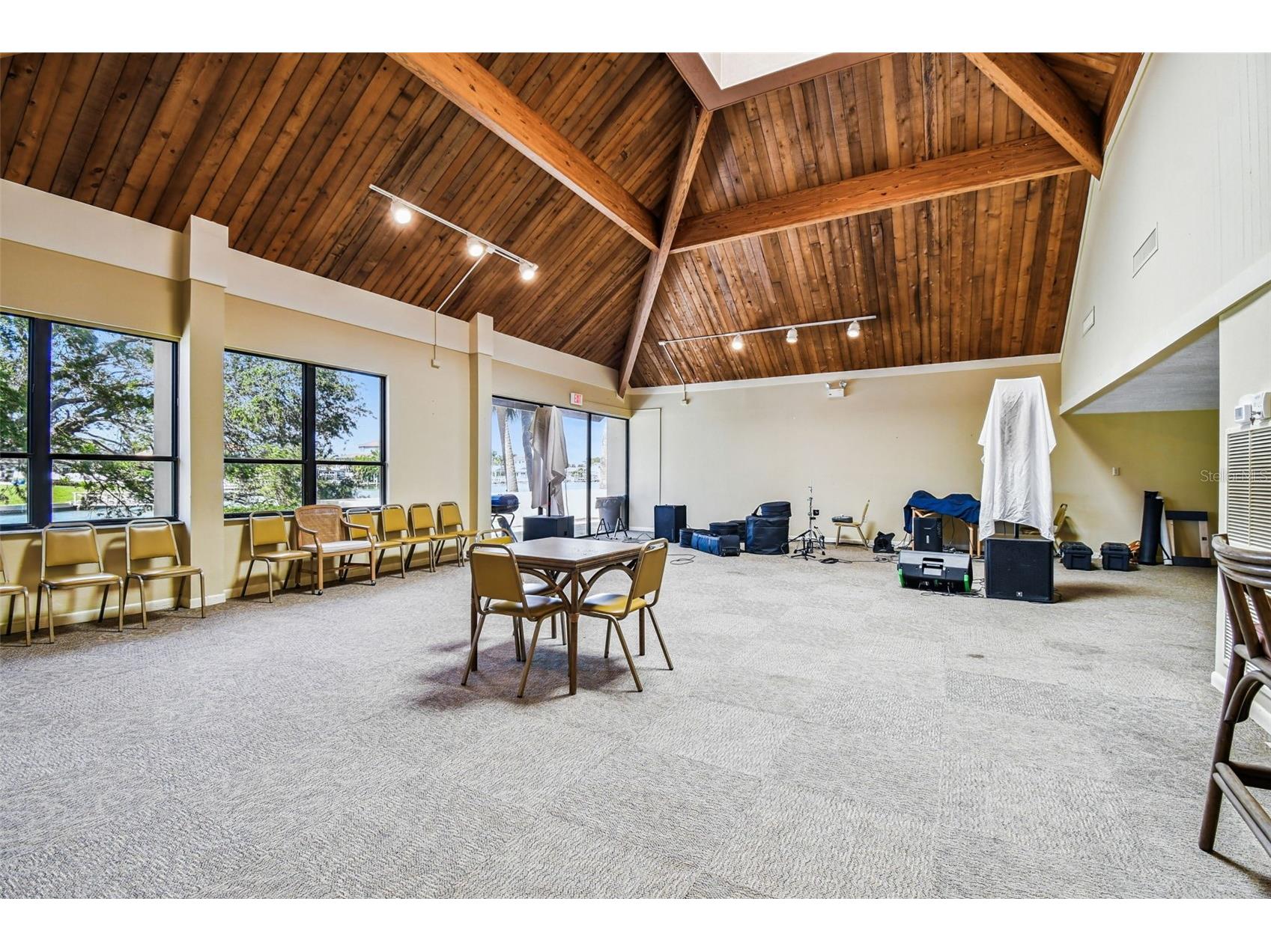 425 Island Way Clearwater FL 33767 TB8521416 image51