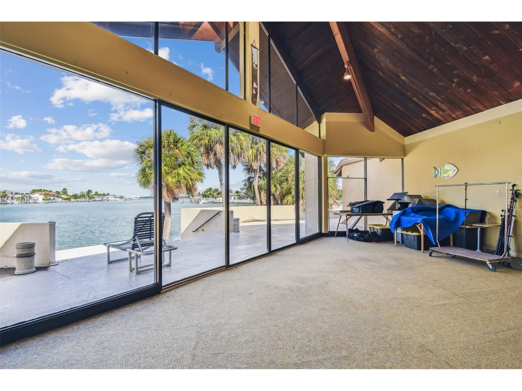 425 Island Way Clearwater FL 33767 TB8521416 image57