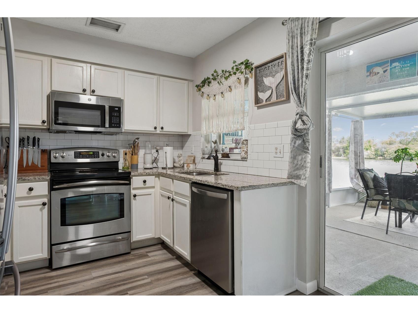 425 Kensington Lake Circle Brandon FL 33511 TB8490338 image9