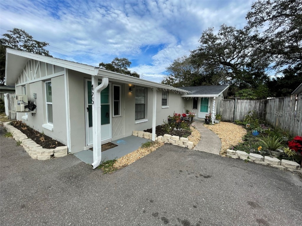 425 Milwaukee Avenue Dunedin FL 34698 T3456745 image1
