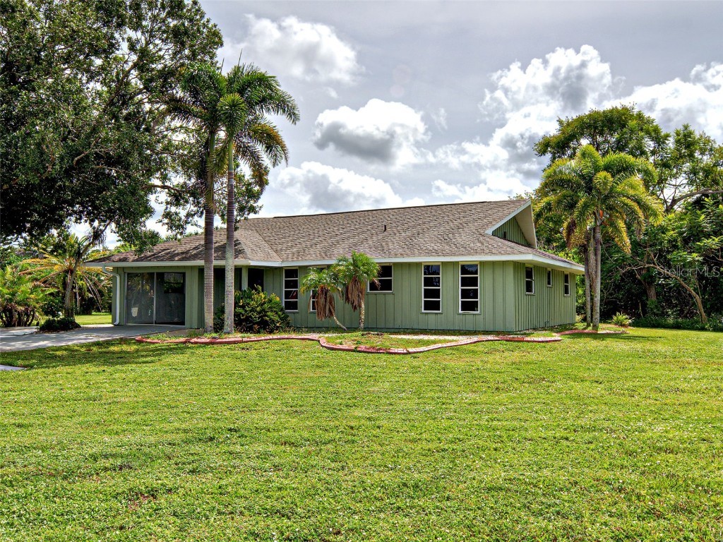 425 Morrison Avenue Englewood FL 34223 D6144406 image1