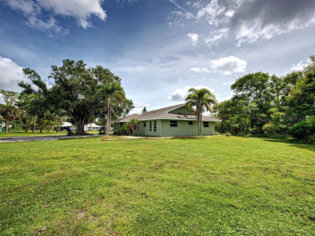 425 Morrison Avenue Englewood FL 34223 D6144406 image4