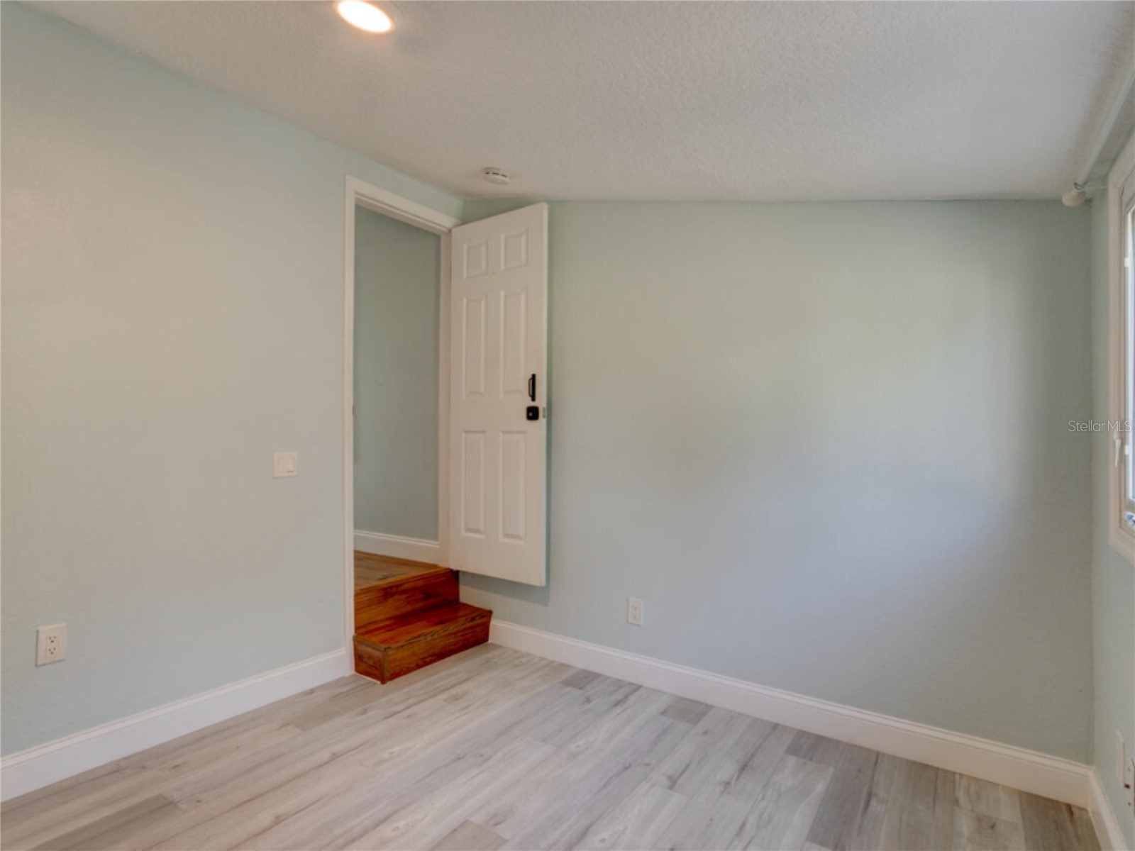 425 N Oleander Avenue Daytona Beach FL 32118 S5144567 image11