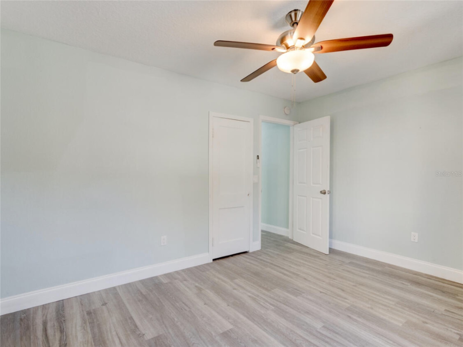 425 N Oleander Avenue Daytona Beach FL 32118 S5144567 image16