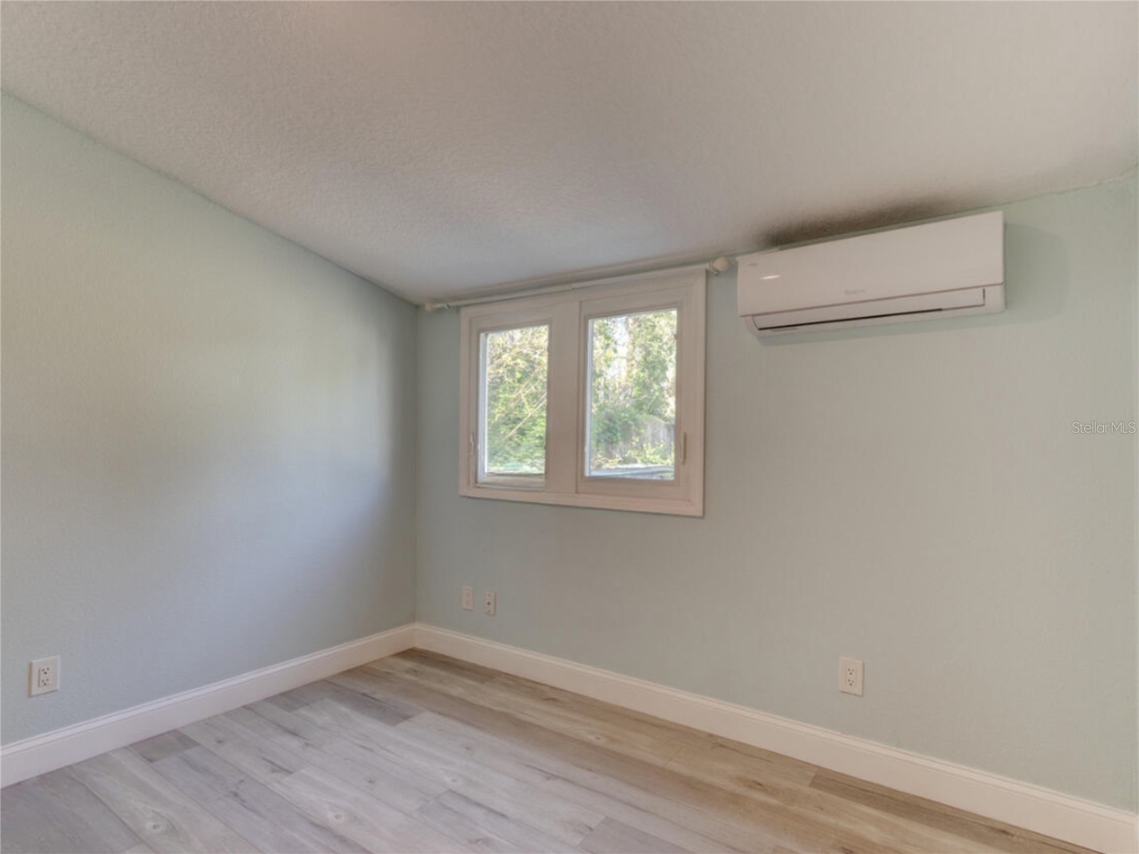 425 N Oleander Avenue Daytona Beach FL 32118 S5144567 image9