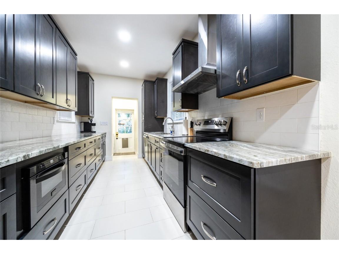 425 NE Boulevard Gainesville FL 32601 GC533431 image11