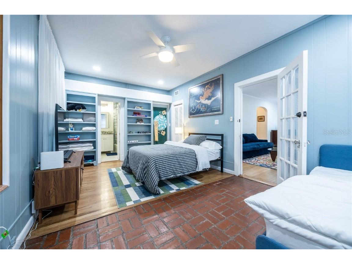 425 NE Boulevard Gainesville FL 32601 GC533431 image19