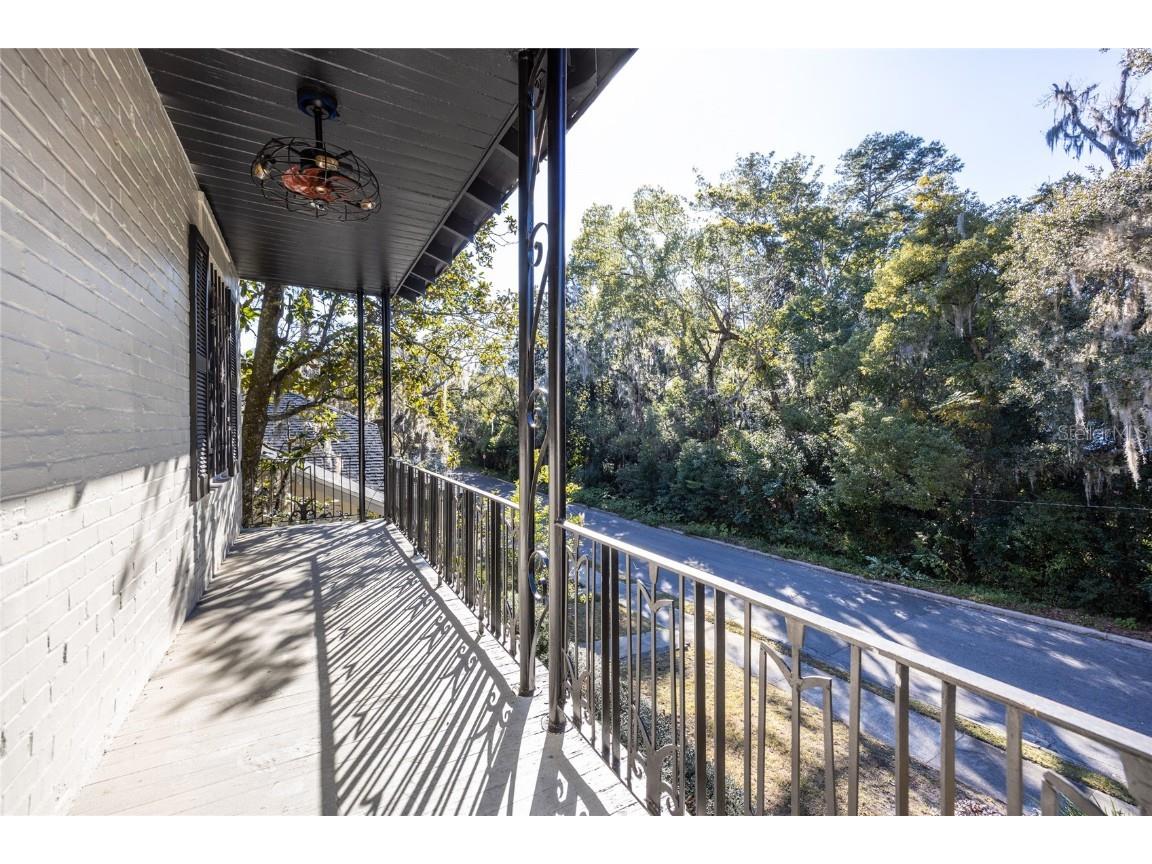 425 NE Boulevard Gainesville FL 32601 GC533431 image24