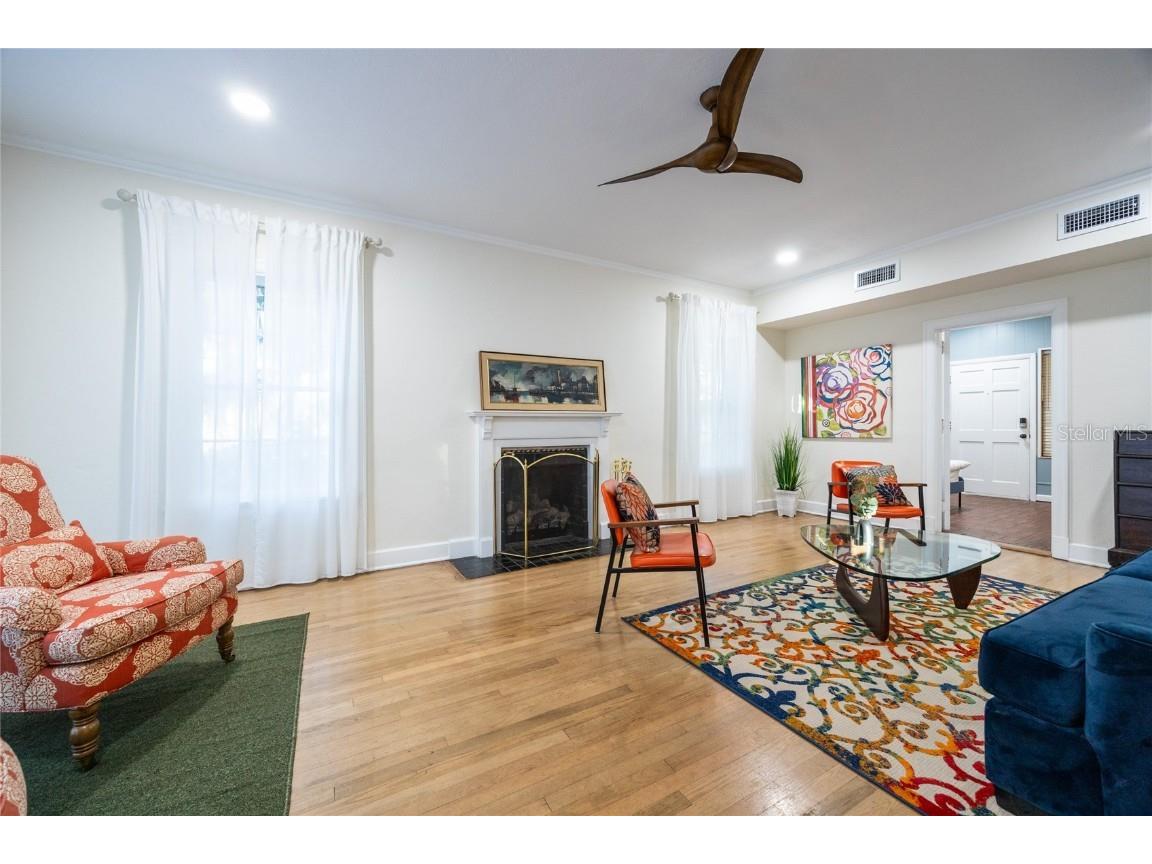 425 NE Boulevard Gainesville FL 32601 GC533431 image4