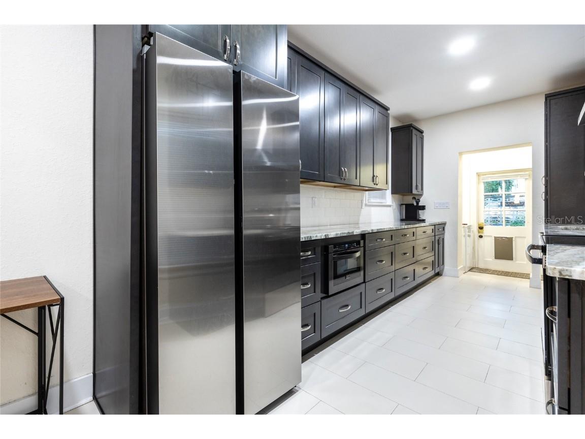 425 NE Boulevard Gainesville FL 32601 GC533431 image9