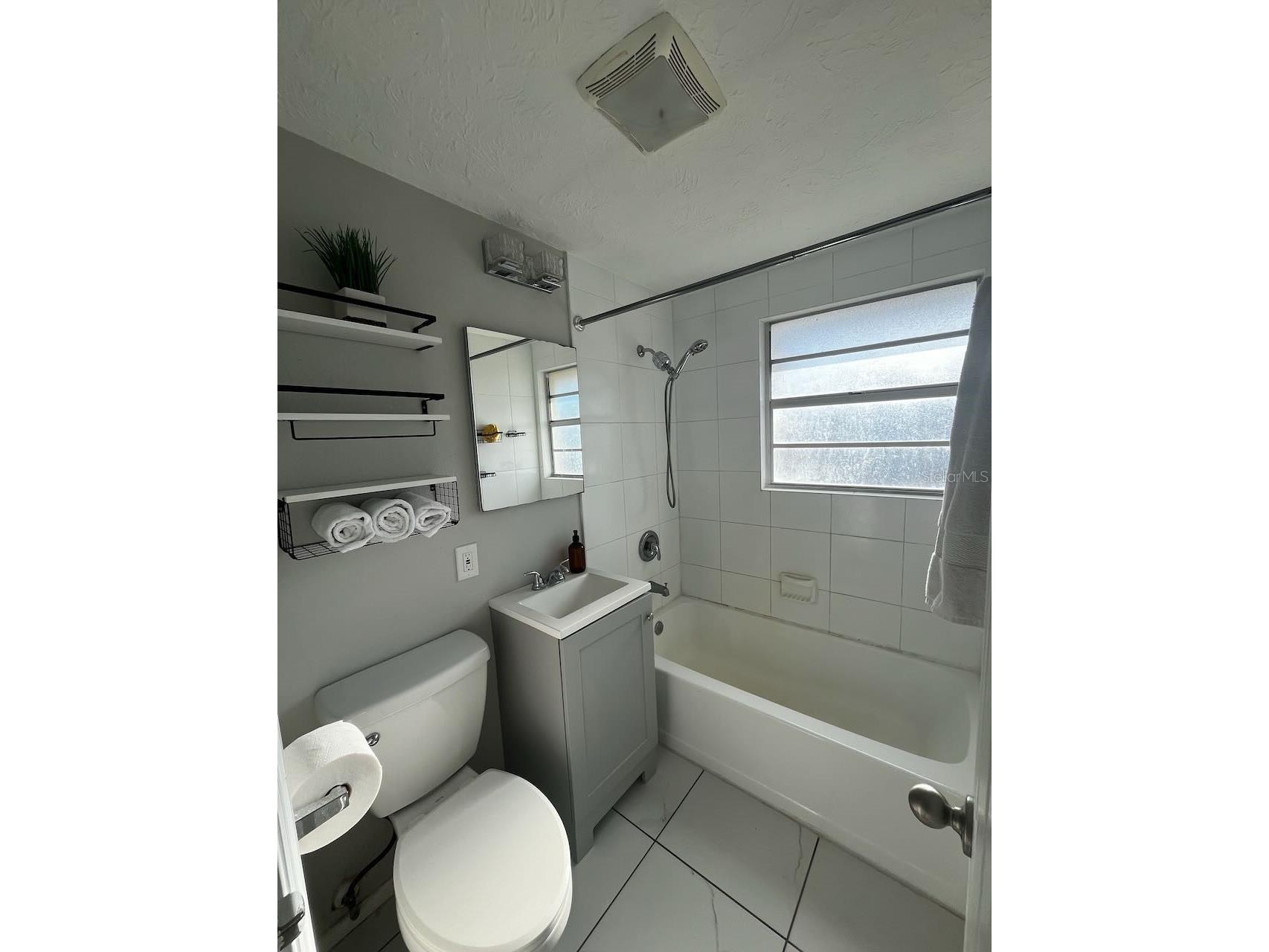 425 Palmetto Drive Venice FL 34293 A4677039 image6