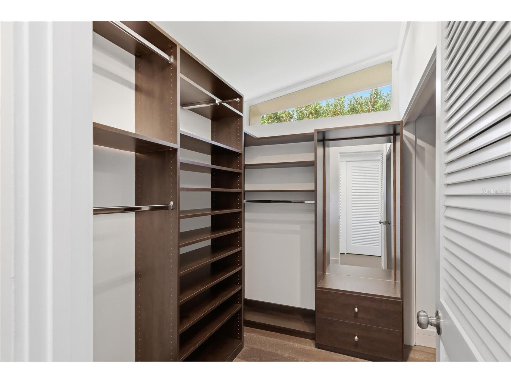 425 Partridge Circle Sarasota FL 34236 A4677779 image22