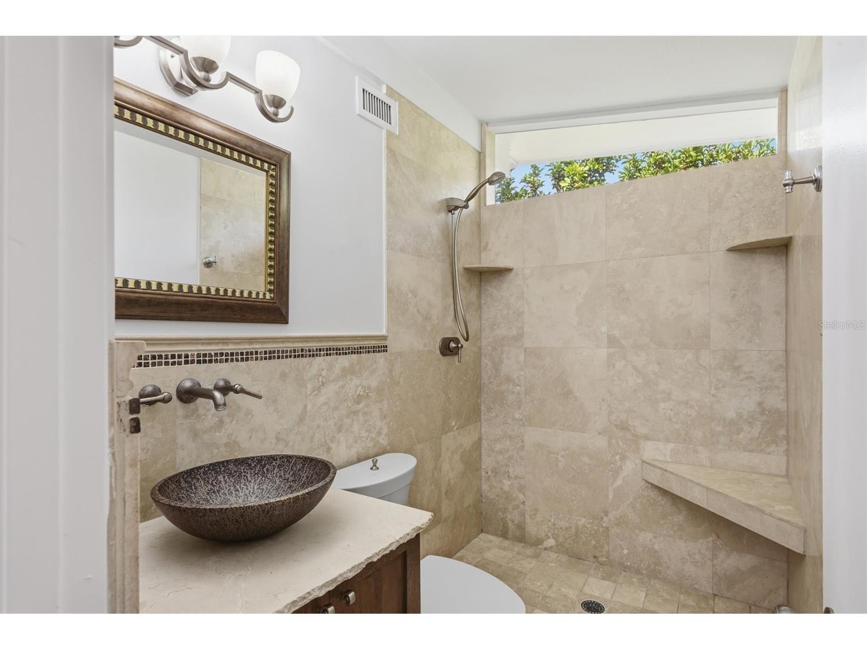 425 Partridge Circle Sarasota FL 34236 A4677779 image28