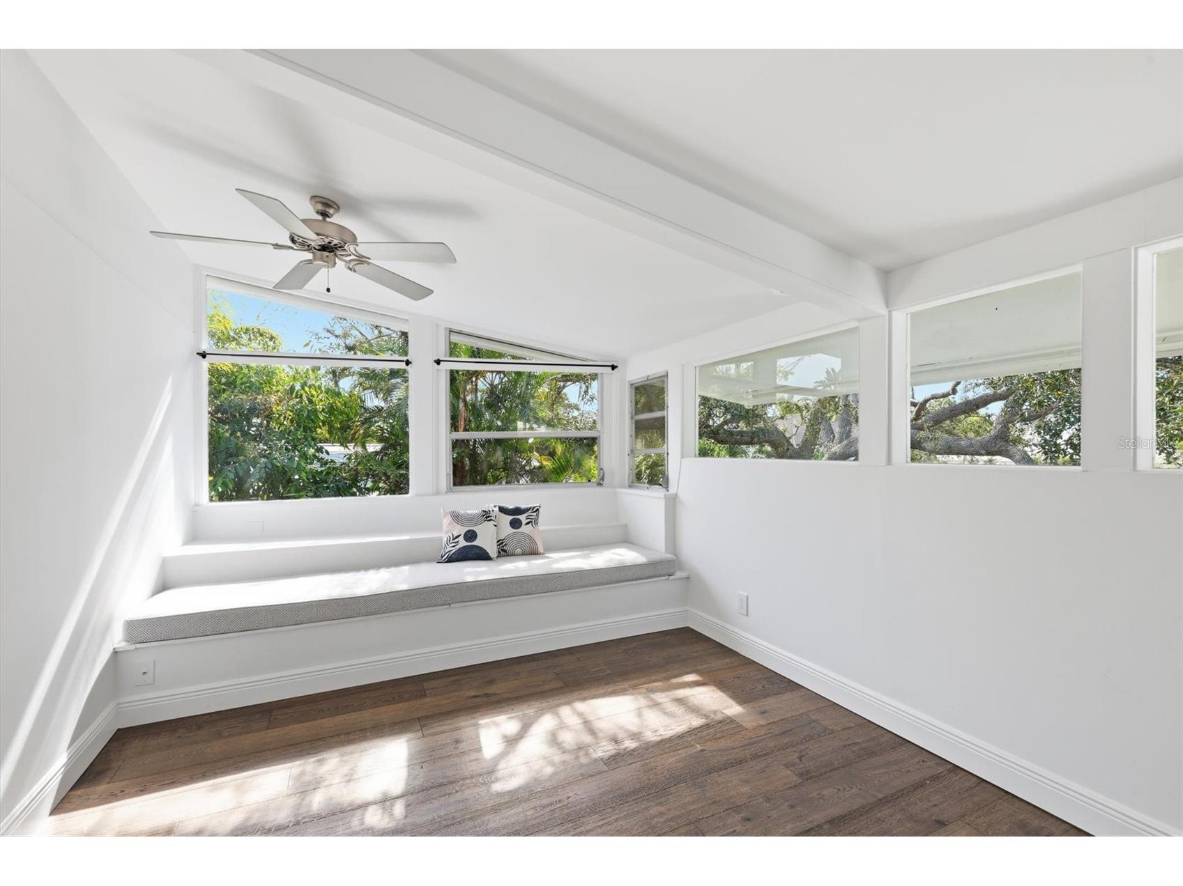 425 Partridge Circle Sarasota FL 34236 A4677779 image35