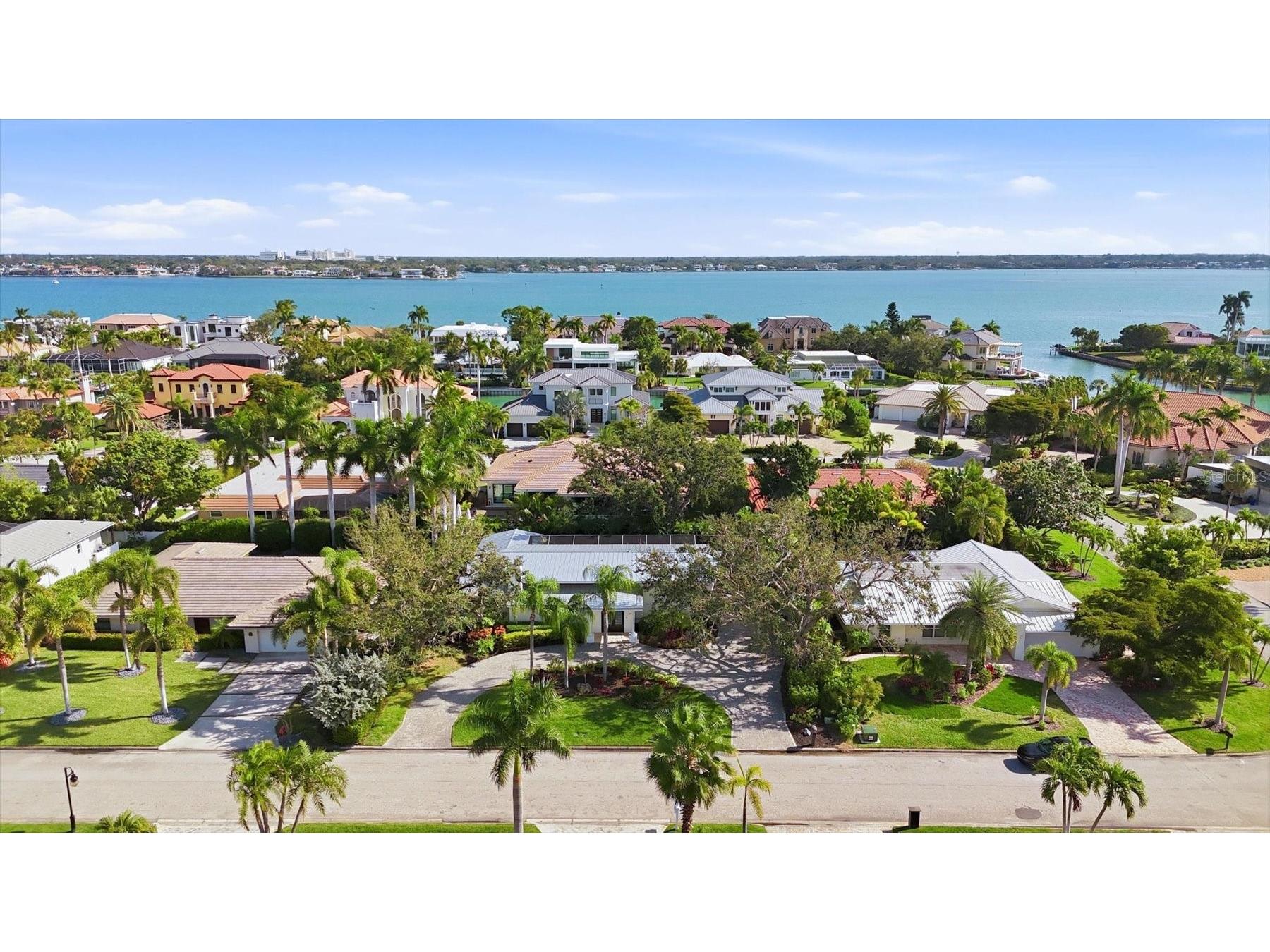 425 Partridge Circle Sarasota FL 34236 A4677779 image54