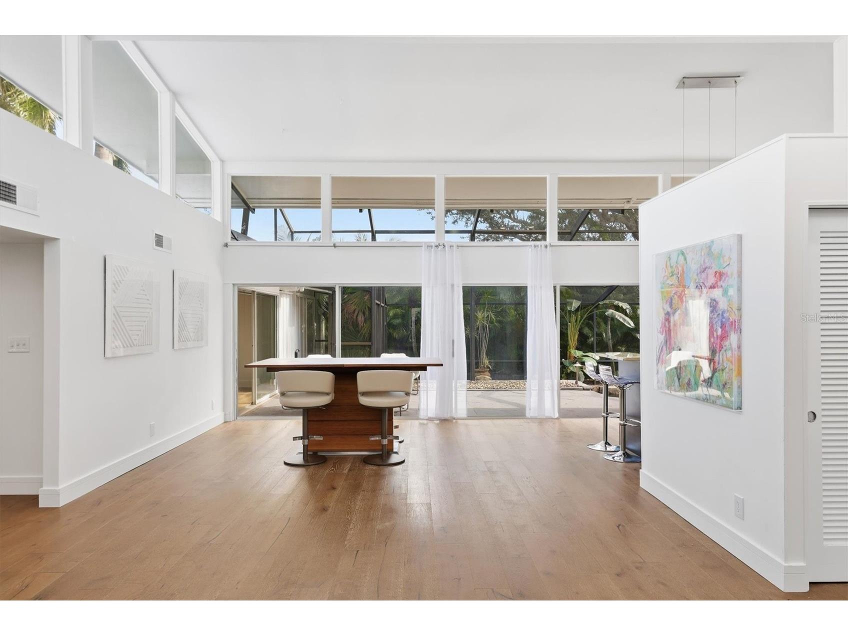 425 Partridge Circle Sarasota FL 34236 A4677779 image9