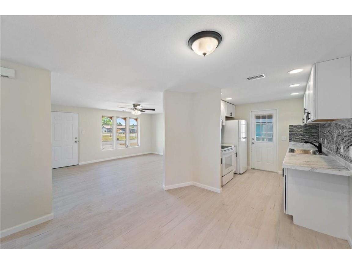 425 Skylark Lane NW Port Charlotte FL 33952 A4646554 image9