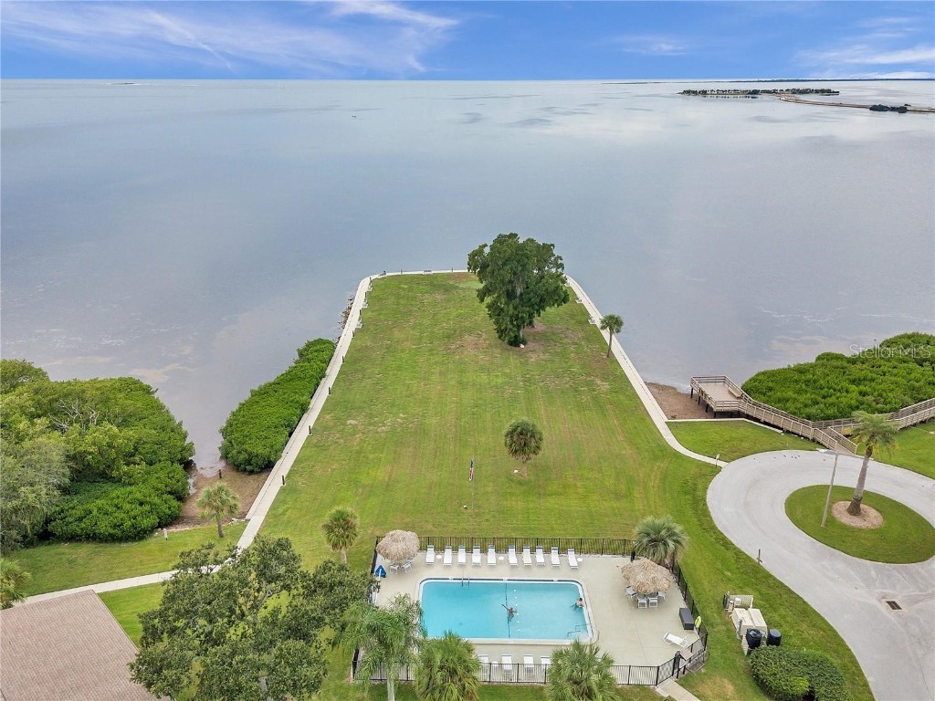 425 Windrush Bay Drive #425 Tarpon Springs FL 34689 TB8446302 image3