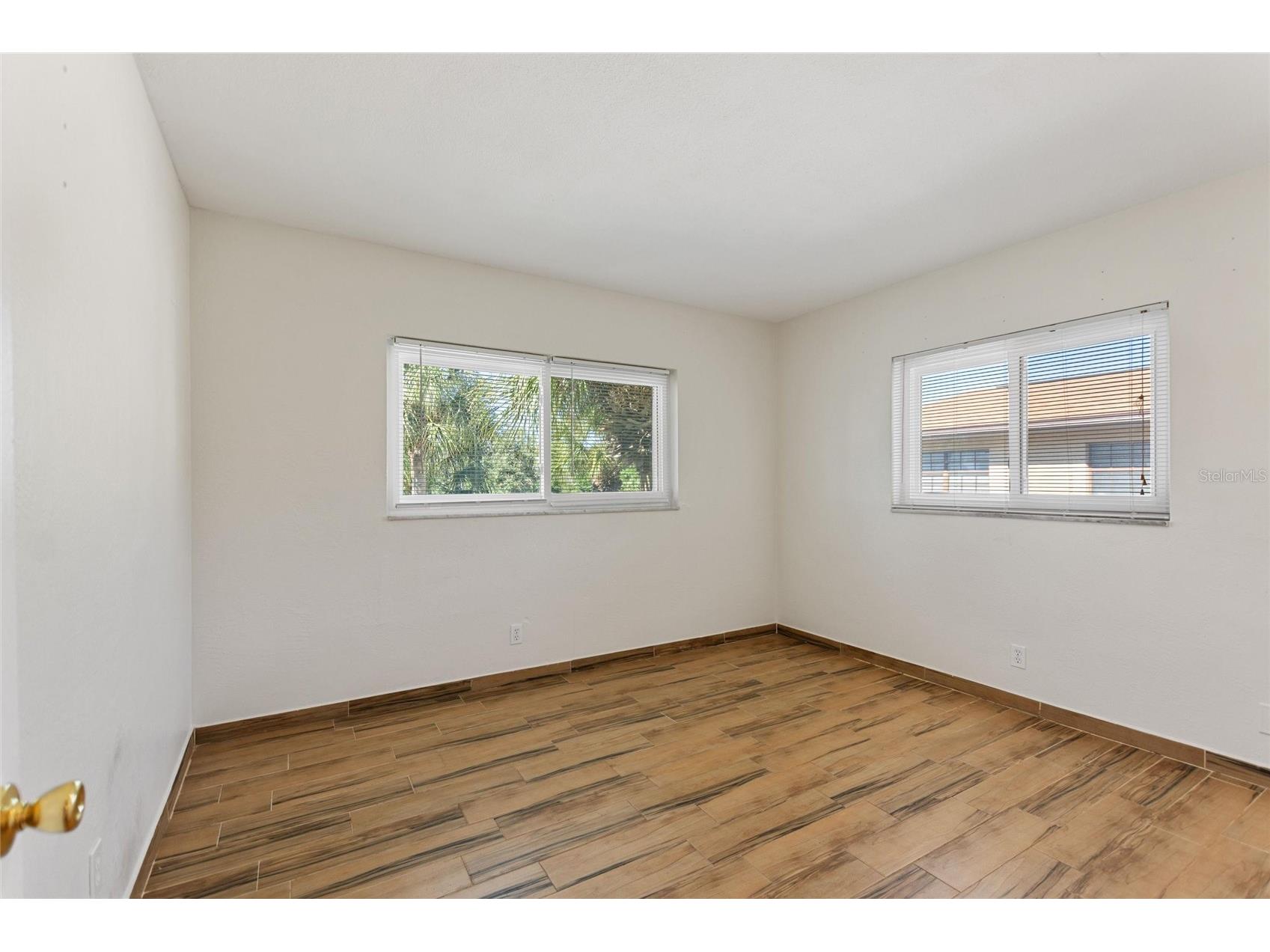 4250 37th Street S #5 Saint Petersburg FL 33711 TB8466557 image17