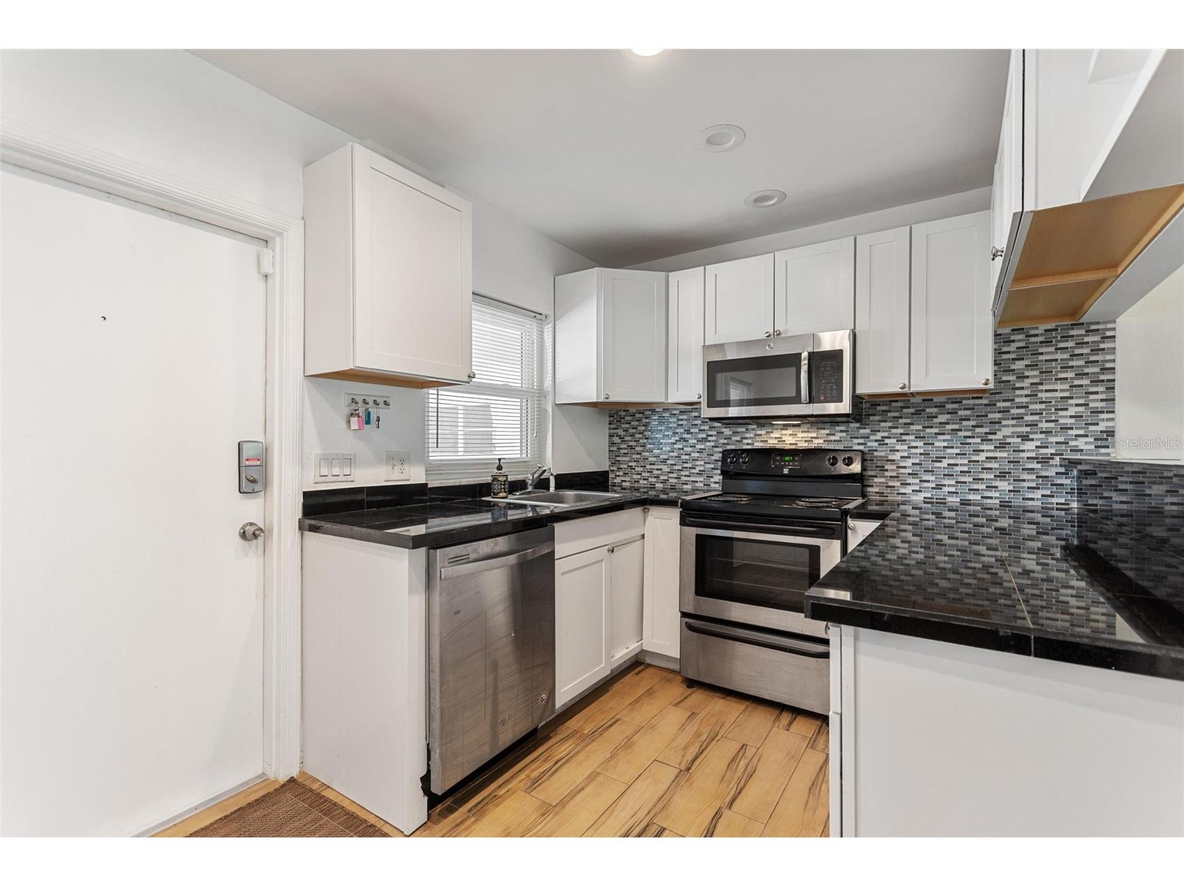 4250 37th Street S #5 Saint Petersburg FL 33711 TB8466557 image7