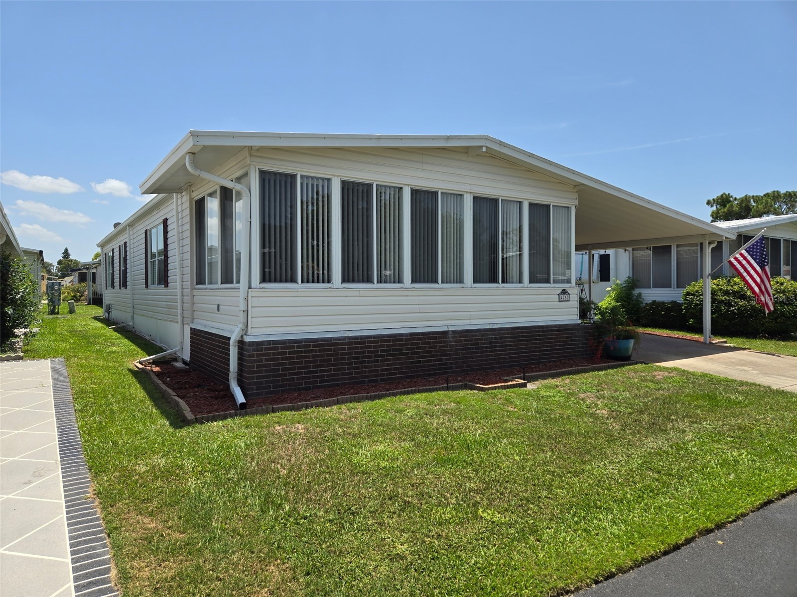 4250 Cedarwood Street Winter Haven FL 33880 - Dinner Lake B4902006 image1