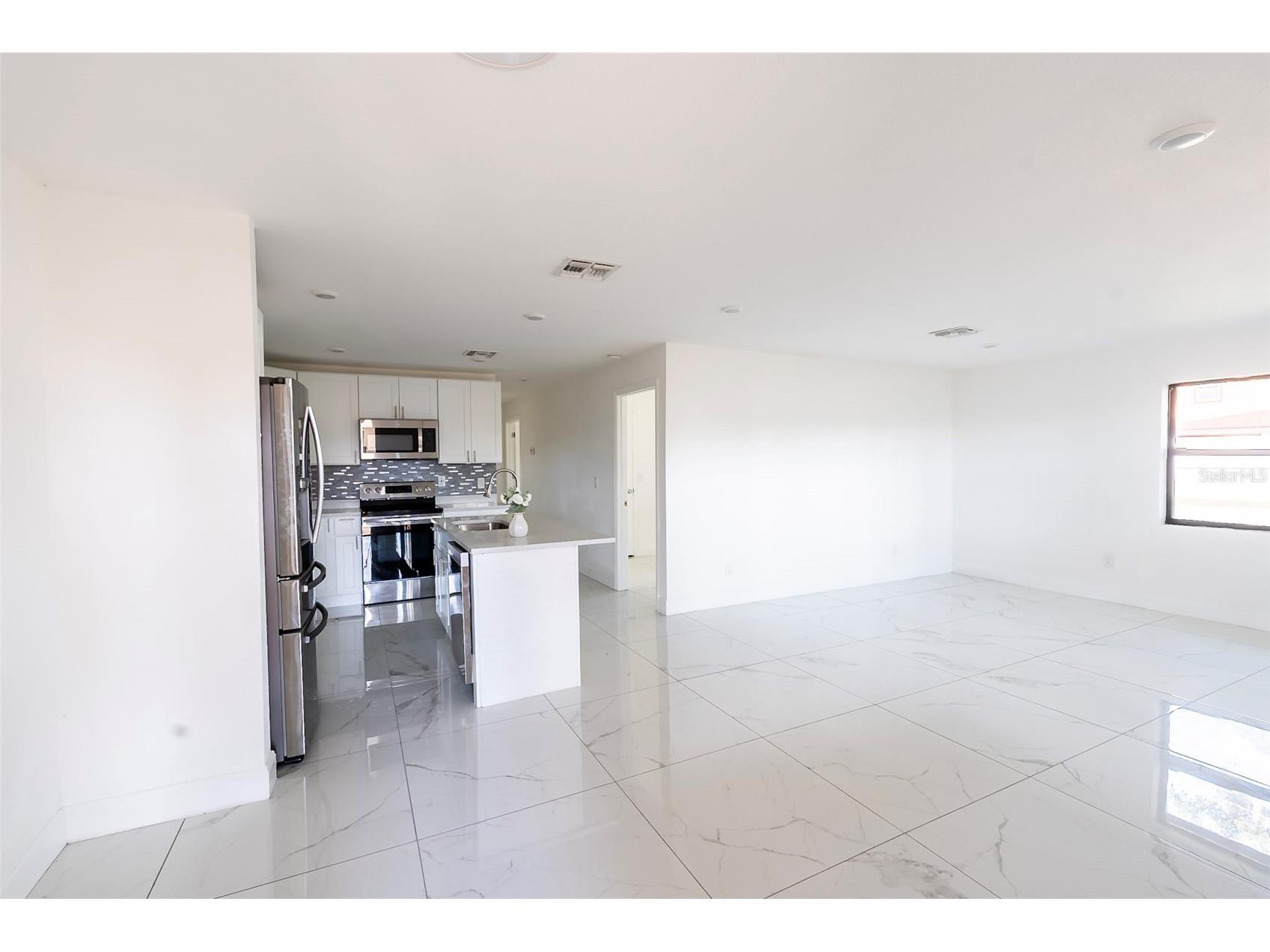 4250 Lake Avenue Kissimmee FL 34746 O6416362 image12