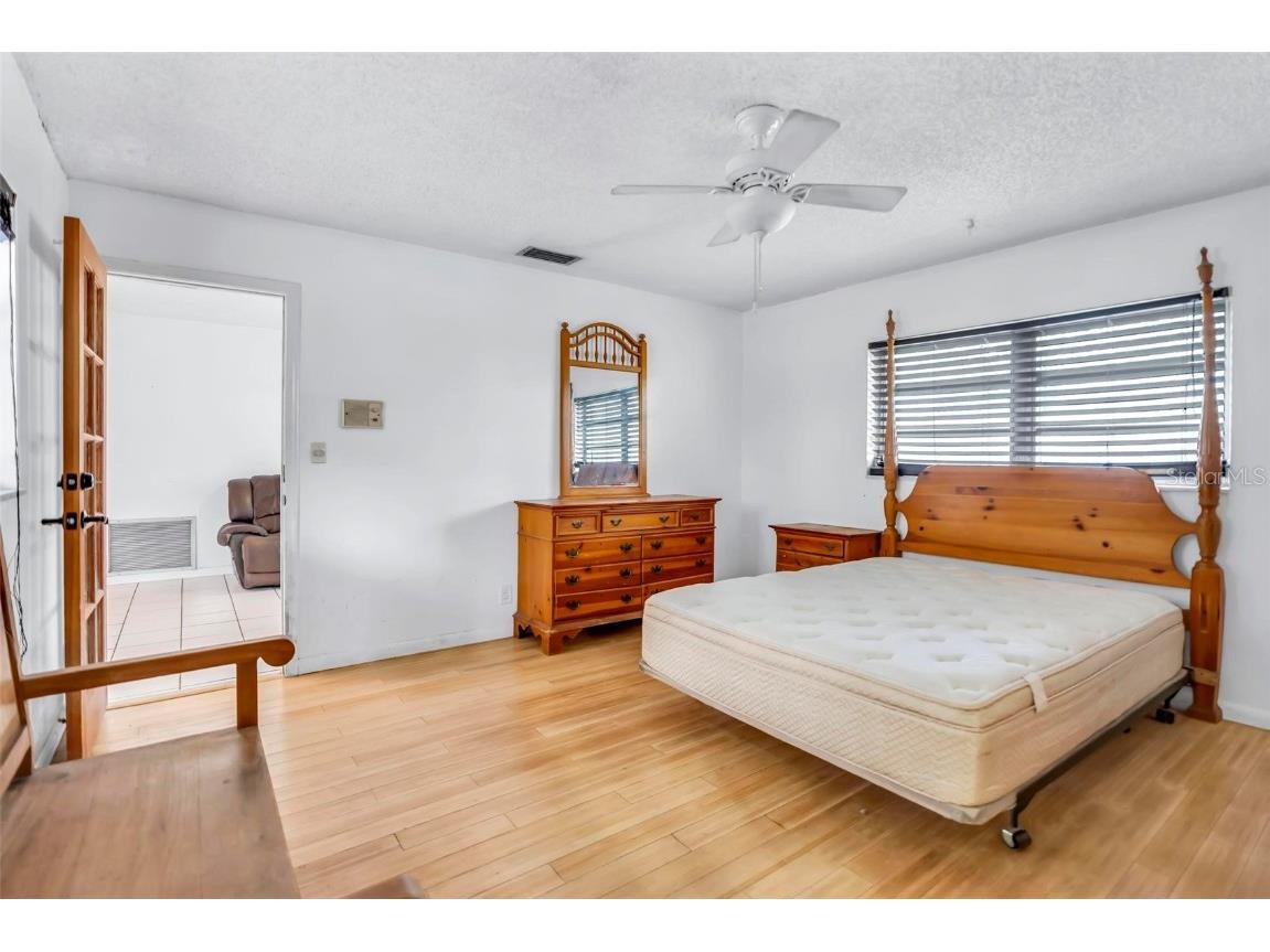 4250 NW 107th Avenue Coral Springs FL 33065 O6364036 image10