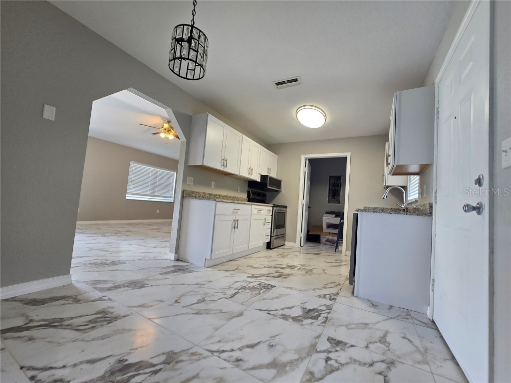 4250 NW 26th Terrace Ocala FL 34475 OM708849 image10