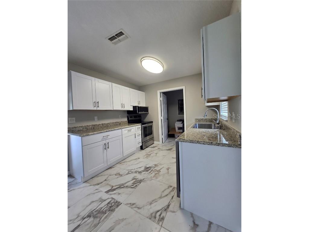 4250 NW 26th Terrace Ocala FL 34475 OM708849 image12