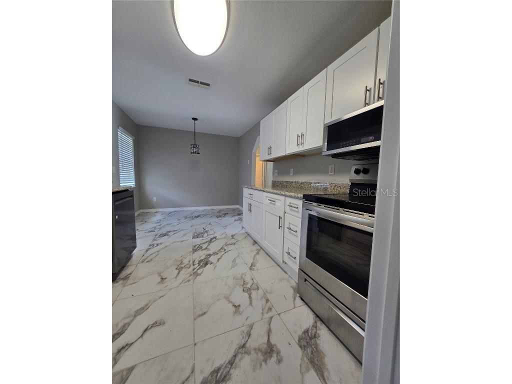 4250 NW 26th Terrace Ocala FL 34475 OM708849 image14