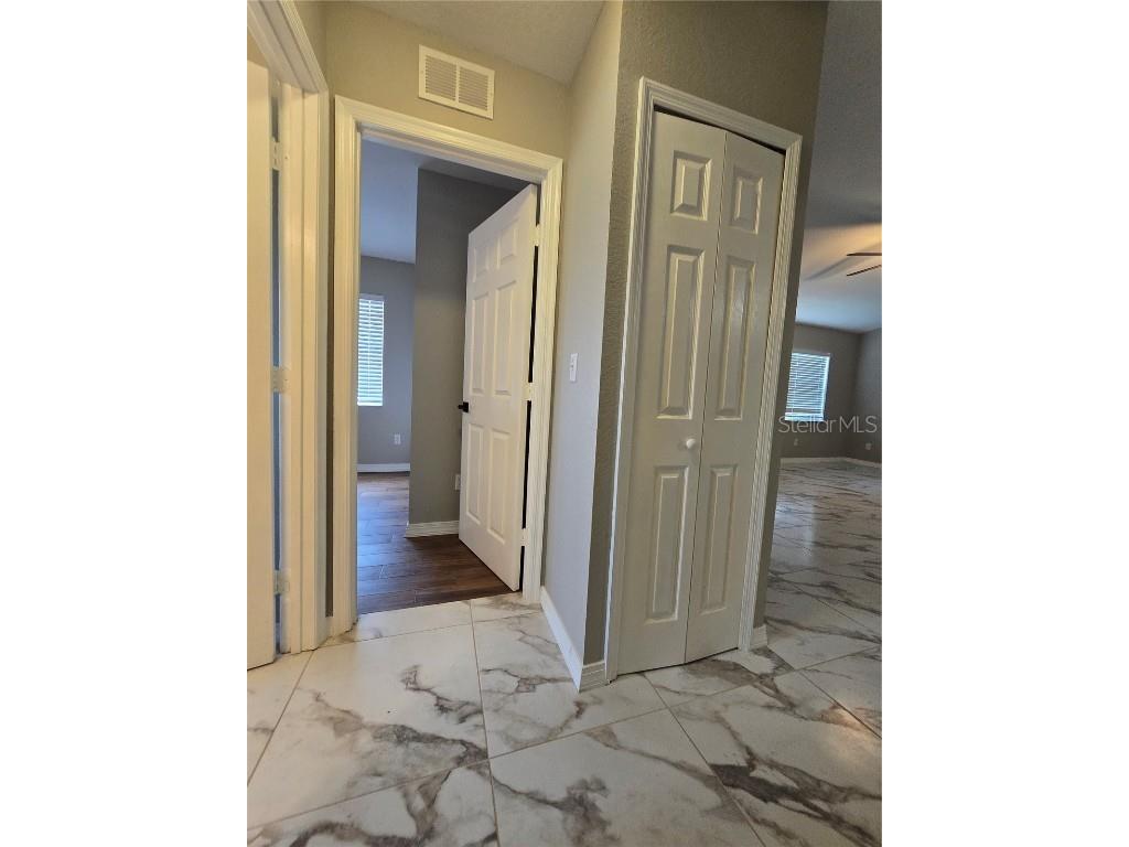 4250 NW 26th Terrace Ocala FL 34475 OM708849 image23