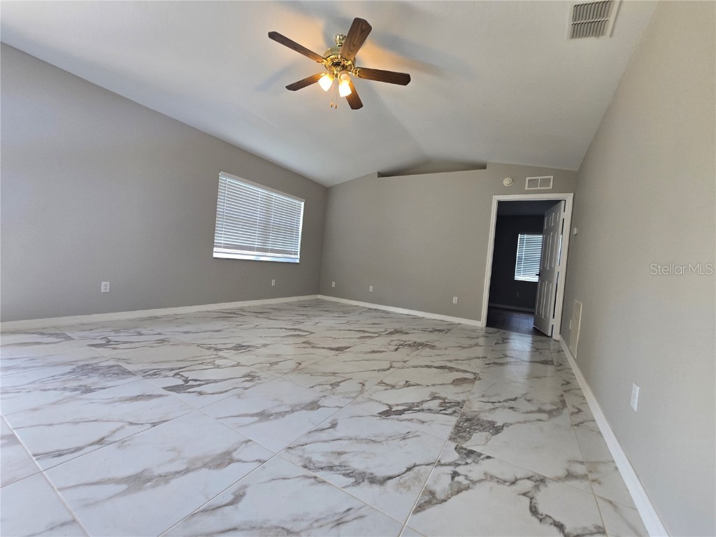 4250 NW 26th Terrace Ocala FL 34475 OM708849 image36