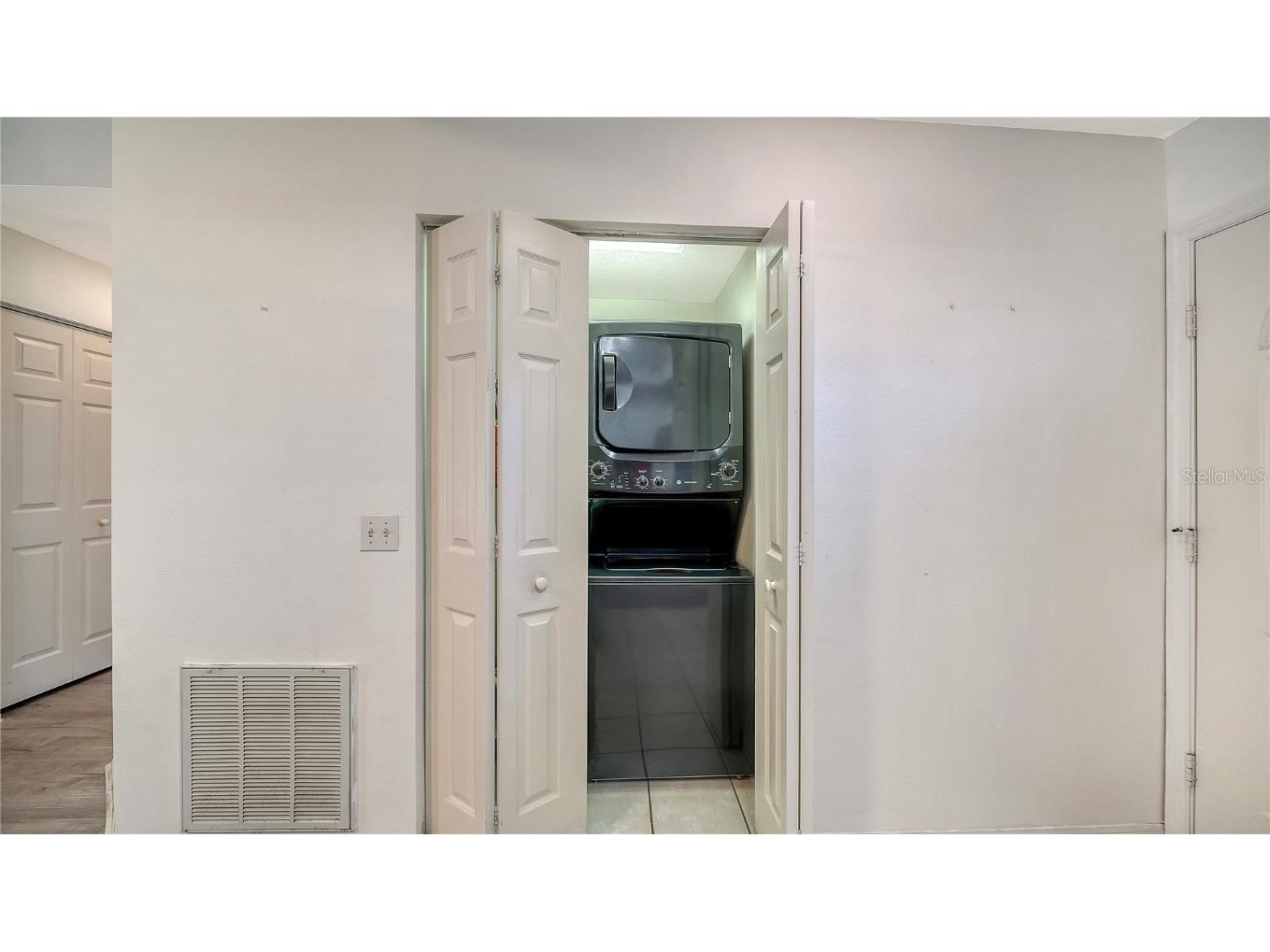 4250 Players Place #2612 Sarasota FL 34238 A4672882 image17