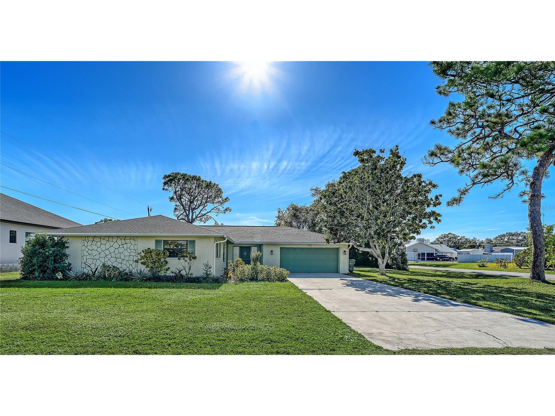 4250 Shamrock Drive Venice FL 34293 A4675867 image1