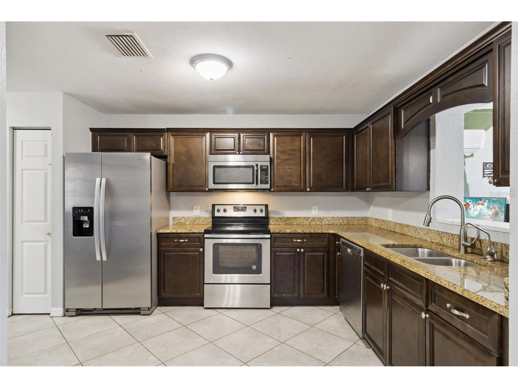 4250 Valencia Drive Indian Lake Estates FL 33855 - LAKE WEOHYAKAPKA O6384547 image8