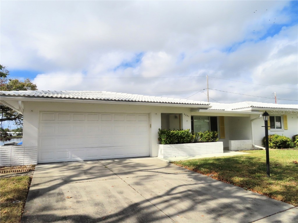 4251 96th Terrace N Pinellas Park FL 33782 TB8345517 image1