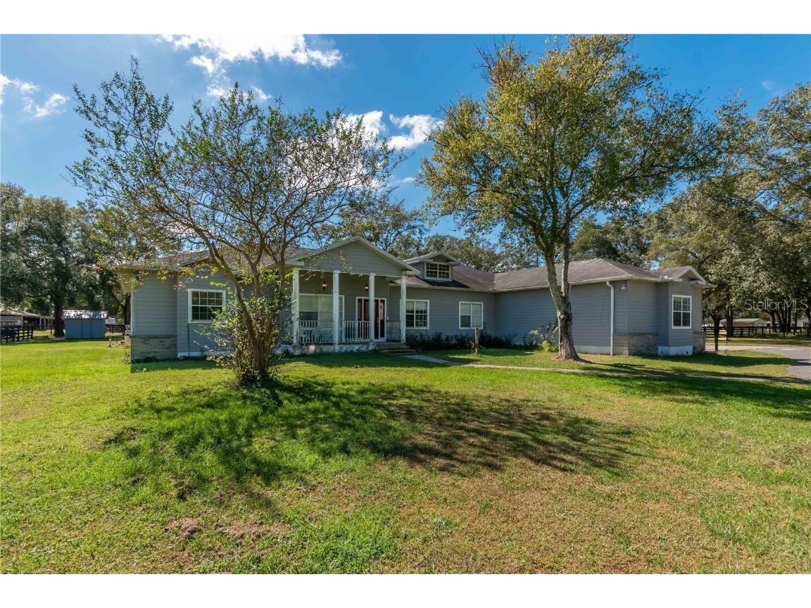 4251 SE 219th Avenue Morriston FL 32668 OM667348 image1