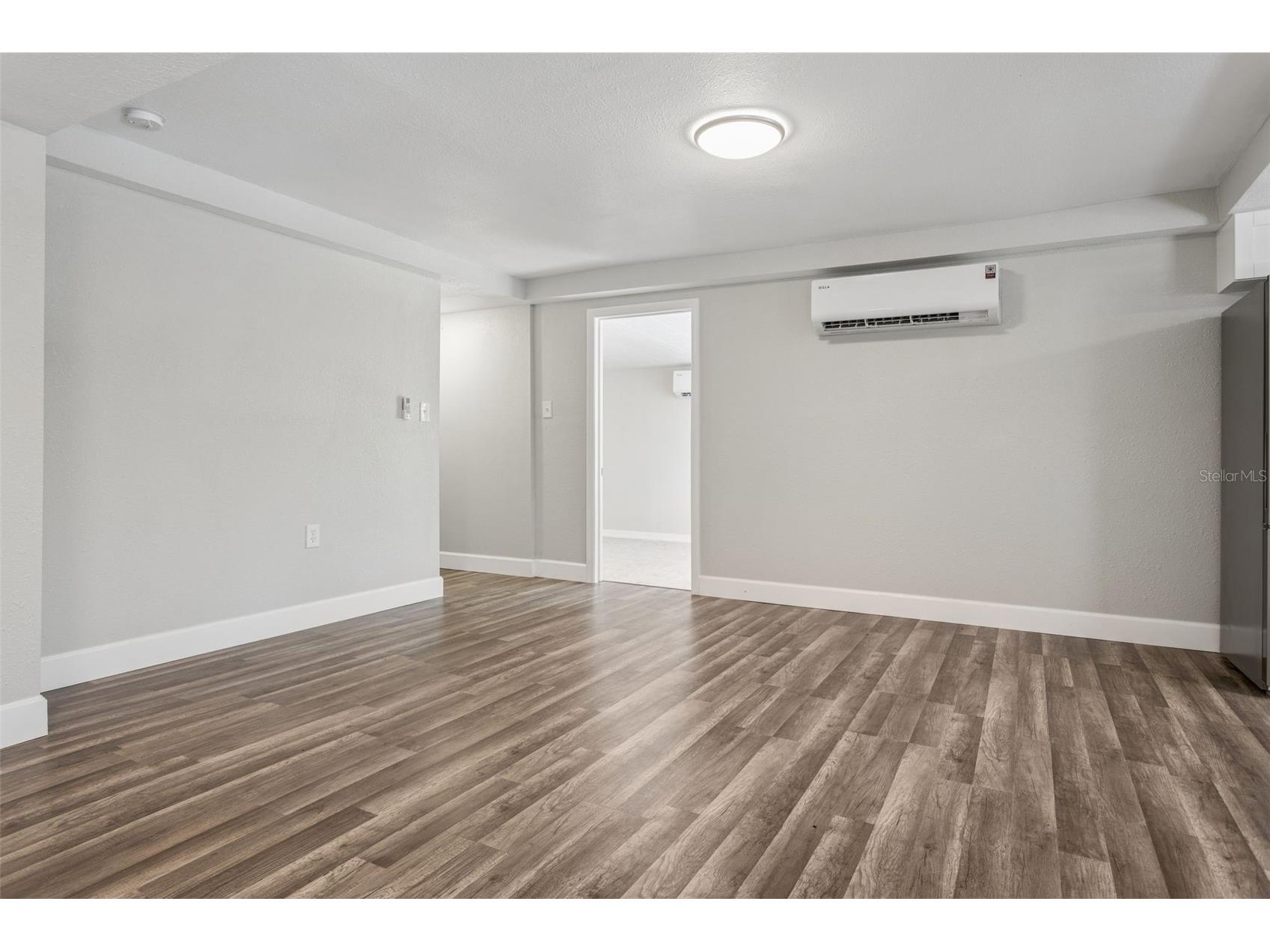 4251 Seaberg Road Zephyrhills FL 33541 TB8506320 image5