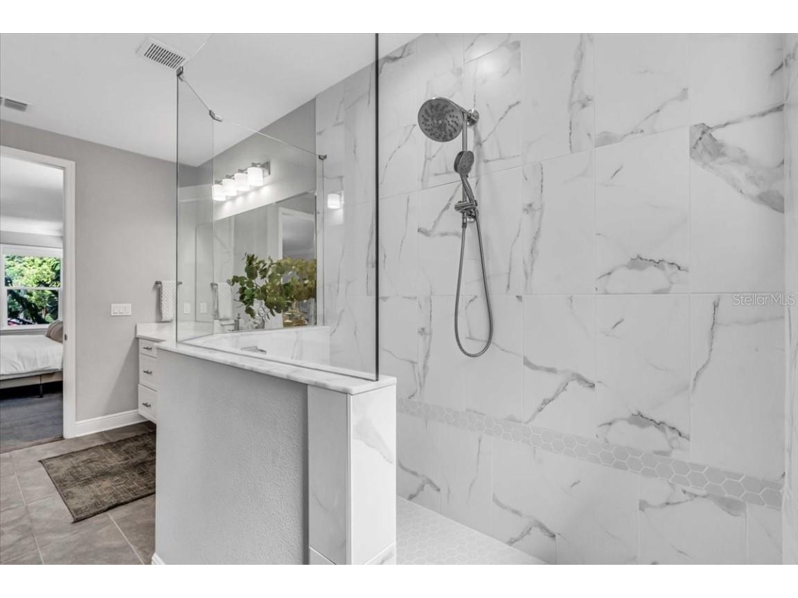 4251 W Roland Street Tampa FL 33609 TB8374501 image28