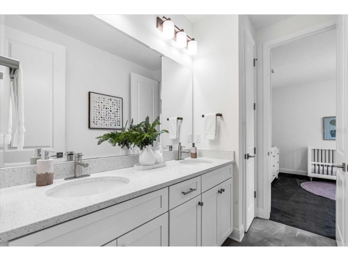 4251 W Roland Street Tampa FL 33609 TB8374501 image33